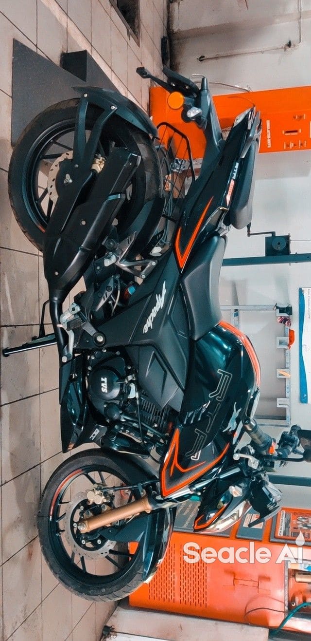 TVS Apache RTR 200 4V