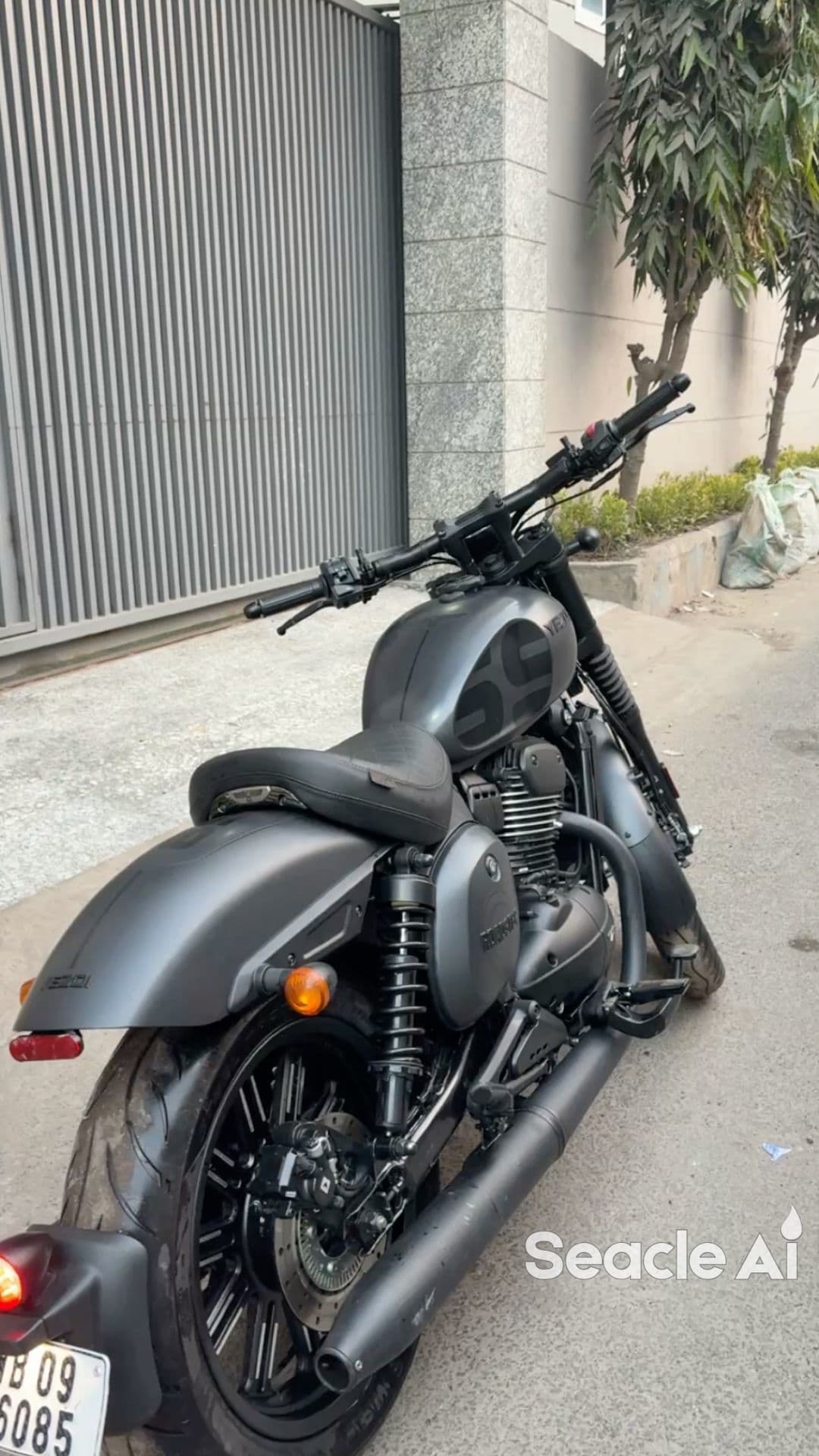 Yezdi Roadster 250