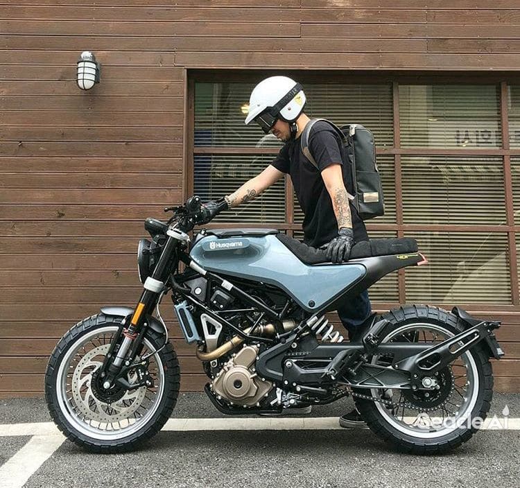 Husqvarna Svartpilen 401